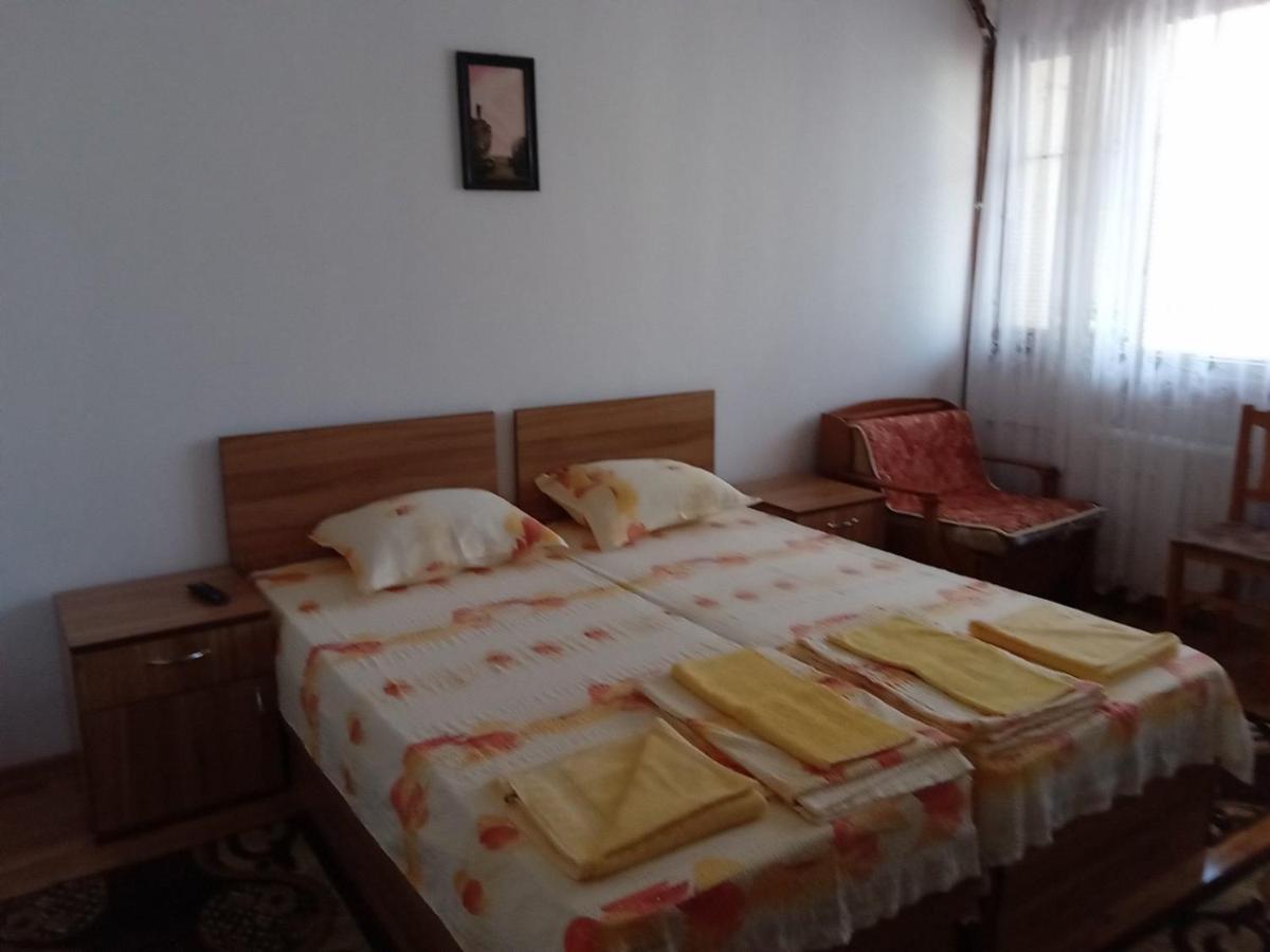 Къща За Гости Петрови Primorsko Buitenkant foto
