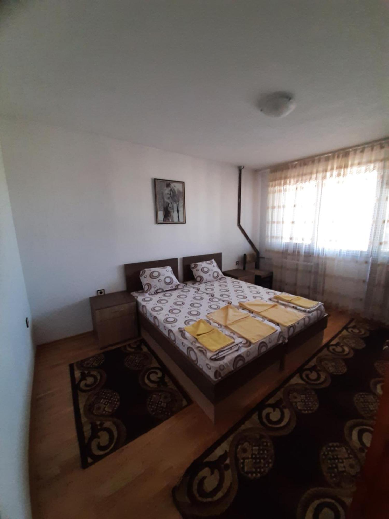 Къща За Гости Петрови Primorsko Kamer foto