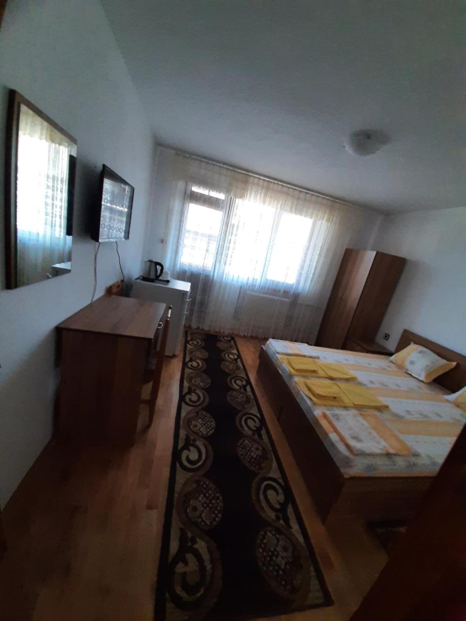Къща За Гости Петрови Primorsko Kamer foto